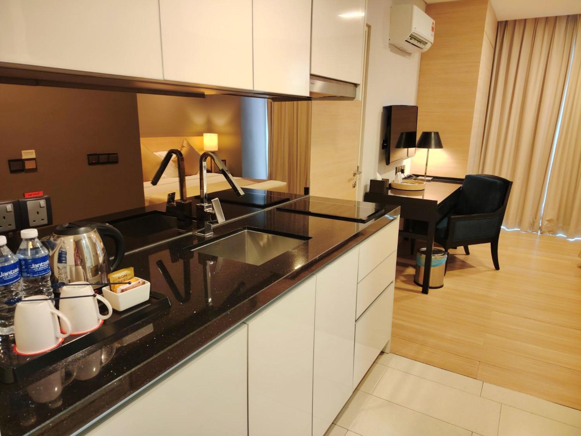 Asia Melaka Hotel Managed By The Straits Hotel & Suites Extérieur photo